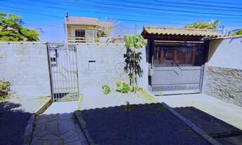 Imagem 5: Casa Terréa reformada com 02 Dormitorios, Vaga para Veículos com Patio no bairro Moinhos