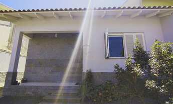 Imagem: Casa Terréa reformada com 02 Dormitorios