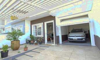 Imagem: Sobrado semimobiliado à venda em Canoas