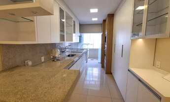 Imagem 4: Apartamento todo reformado e semi mobiliado, com vaga de garagem coberta à venda no Centro