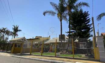 Imagem: Casa com 3 Dormitorio(s) localizado(a) no