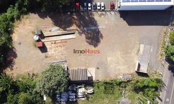 Imagem 4: Terreno em localização privilegiada disponível para locação