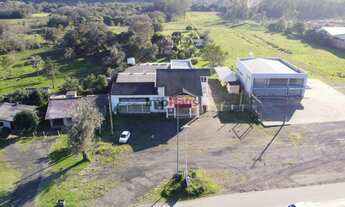 Imagem: Área com loja e casa com mais de 19.800,00m²