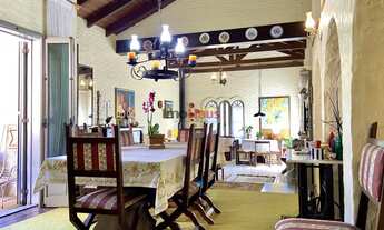 Imagem: Casa ampla com mais de 300m² em área construída