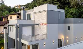 Imagem 2: Casa à venda em Viaduto, Igrejinha: Churrasqueira, Cozinha, Jardim, Porcelanato, Terraço