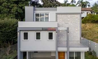 Imagem 5: Casa à venda em Viaduto, Igrejinha: Churrasqueira, Cozinha, Jardim, Porcelanato, Terraço