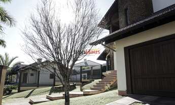 Imagem 6: Casa Incrível em Igrejinha com espaço arborizado privativo