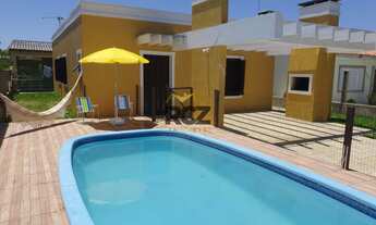 Imagem: CASA NO CENTRO COM PISCINA E ANEXO