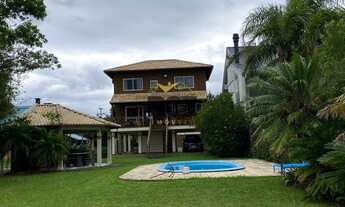 Imagem 2: CASA COM 03 SUITES, QUIOSQUE COM PISCINA EM BARRANCA DE RIO