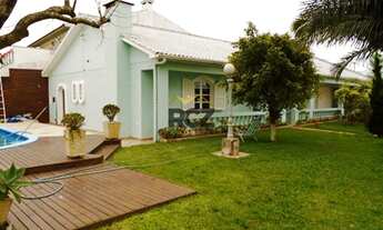 Imagem: Casa C/ 4 dorm. E Piscina - Região Central