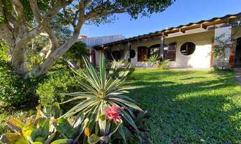 Imagem: CASA COM 4 DORMITÓRIOS E PISCINA PROXIMO