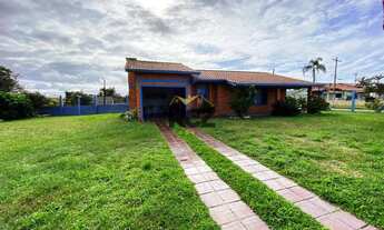 Imagem 4: CASA COM 03 DORMITÓRIOS EM AVEN IDA NOBRE DO CENTRO DE IMBÉ