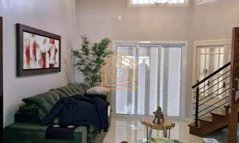 Imagem: Casa com 3 Dormitorio(s) localizado(a) no