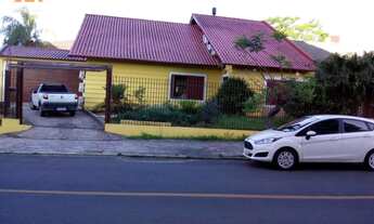 Imagem: Casa com 3 Dormitorio(s) localizado(a) no