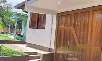 Imagem: Casa com 4 Dormitorio(s) localizado(a) no