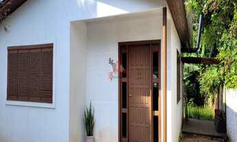 Imagem: Casa com 2 Dormitorio(s) localizado(a) no