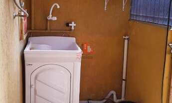 Imagem 2: Sobrado, 3 dormitórios, 2 banheiro, 1 vaga na garagem, 20M² de Área Construída