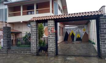 Imagem: Casa com 3 Dormitorio(s) localizado(a) no