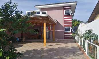 Imagem: Casa com 3 Dormitorio(s) localizado(a) no