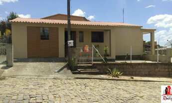 Imagem: Casa com 3 Dormitorio(s) localizado(a) no