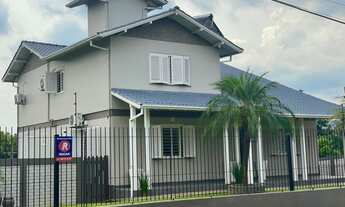 Imagem: CASA SAPIRANGA/ AMARAL RIBEIRO