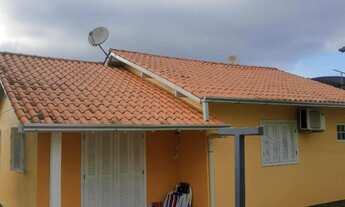 Imagem: Casa com 3 Dormitorio(s) localizado(a) no