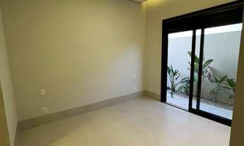 Imagem 5: Casa térrea , pé direito duplo !! A venda no Condomínio Belvedere II