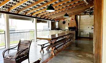 Imagem: Casa com 4 Suítes, Piscina e Vista para