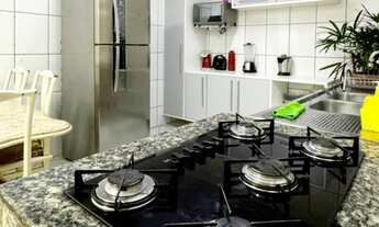 Imagem 4: Casa com 4 Suítes, Piscina e Vista para a Praça no Jardim Cuiabá – 619m² de Terreno