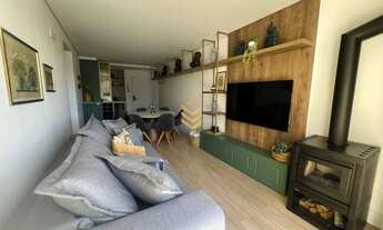 Imagem 1: Apartamento Semimobiliado com Lareira e Piscina no Condomínio em Canela