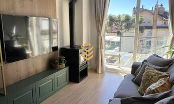 Imagem 4: Apartamento Semimobiliado com Lareira e Piscina no Condomínio em Canela