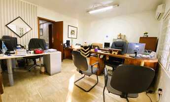 Imagem 1: Belíssimo sobrado semi mobiliado com churrasqueira e piscina em Canoas