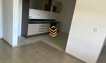 Imagem: Imóvel com área de serviço e cozinha