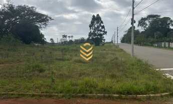 Imagem: Terreno de esquina localizado em Loteamento