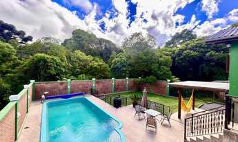 Imagem: CASA COM PISCINA EM CANELA