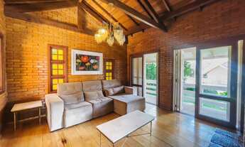 Imagem 5: Casa com lareira e varanda em Gramado, Planalto - Venda e Aluguel