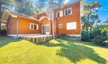 Imagem 2: Casa com lareira e varanda em Gramado, Planalto - Venda e Aluguel