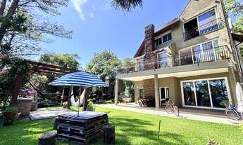 Imagem: MAGNIFICA CASA LOCALIZADA EM CONDOMINIO