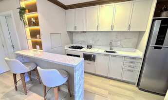 Imagem 5: Elegância Francesa em Gramado: Apartamento de Alto Padrão com 2 Suítes