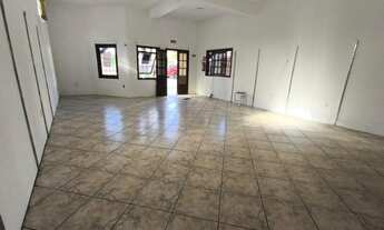 Imagem 4: Ampla Sala Comercial em Canela - Vitrine