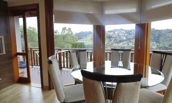 Imagem 2: Casa em Gramado com vista privilegiada!
