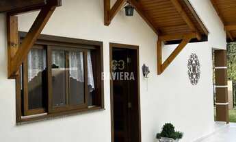 Imagem 2: EXCELENTE CASA Casa com 3 dormitórios