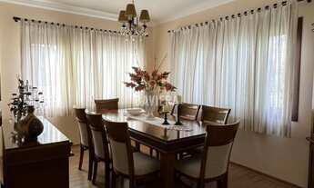 Imagem 7: EXCELENTE CASA Casa com 3 dormitórios