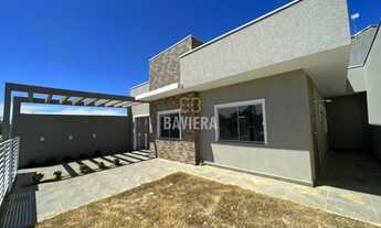 Imagem: Casa com piscina/ Itapoá