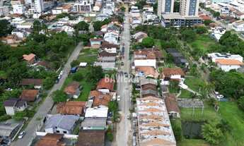 Imagem: Ótimos sobrados/ Balneário Picarras