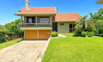 Imagem 2: Casa Ampla Mobiliada Com 3 Dormitórios e Grande Área Externa Em Ivoti