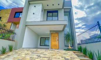 Imagem: Sobrado de Alto Padrão com Piscina e 3