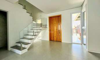 Imagem 5: Sobrado com 3 Dorm. (1 Suíte Master) e Piscina em Estância Velha