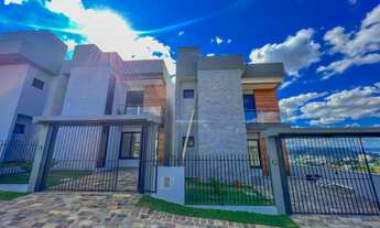 Imagem 2: Sobrado Moderno Alto Padrão com 2 Suítes em Estância Velha