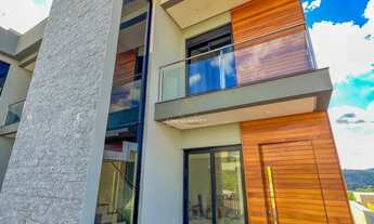 Imagem: Sobrado Moderno Alto Padrão com 2 Suítes